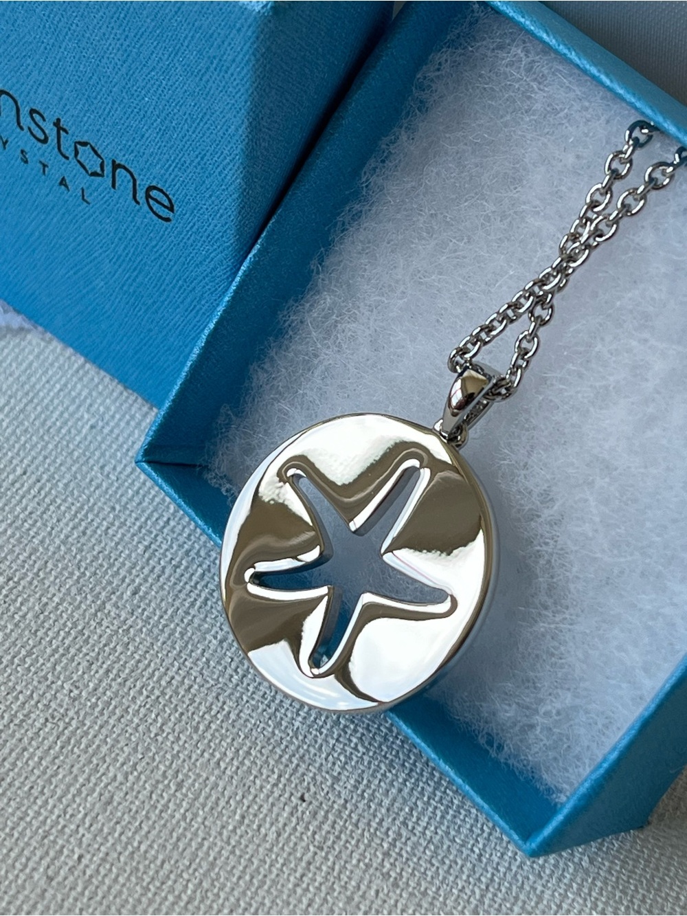 Touchstone Crystal Sparkling Sea Star Necklace in Silver ✔️Last one Avail ❣️ - Picture 2 of 10